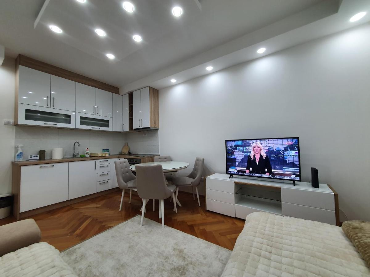 Central1 Панчево Экстерьер фото