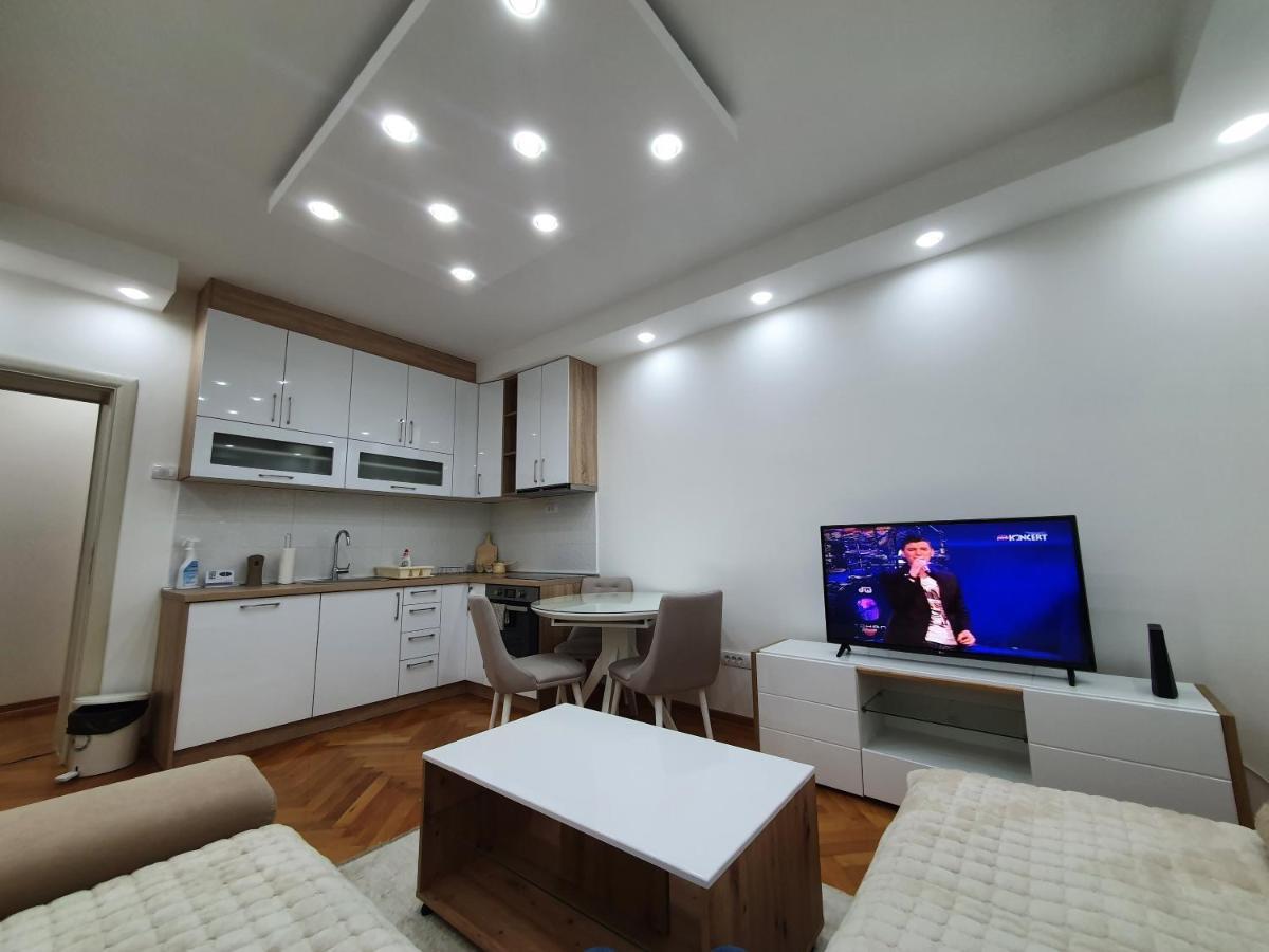 Central1 Панчево Экстерьер фото